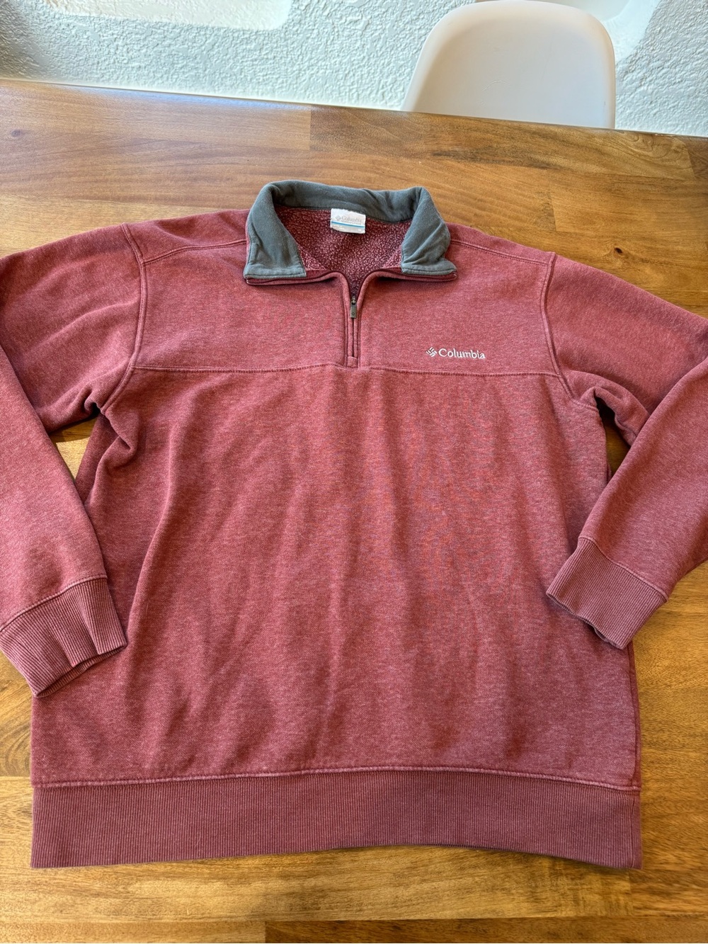 Columbia Men's Zip-Up Sweater in Dusty Rose with Gray/Green Collar